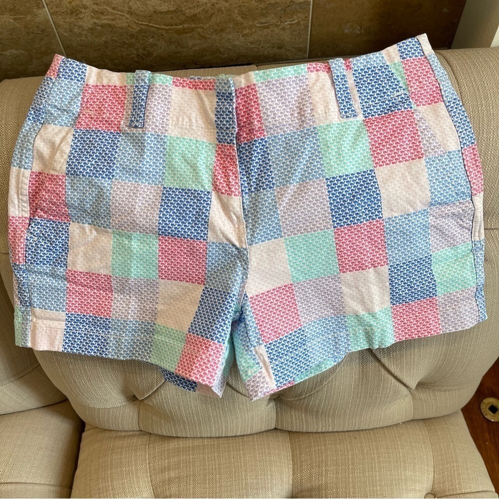 Bb:  Vineyard Vines Shorts Women’s 4 Multi Color Block Whale Print Chino Shorts